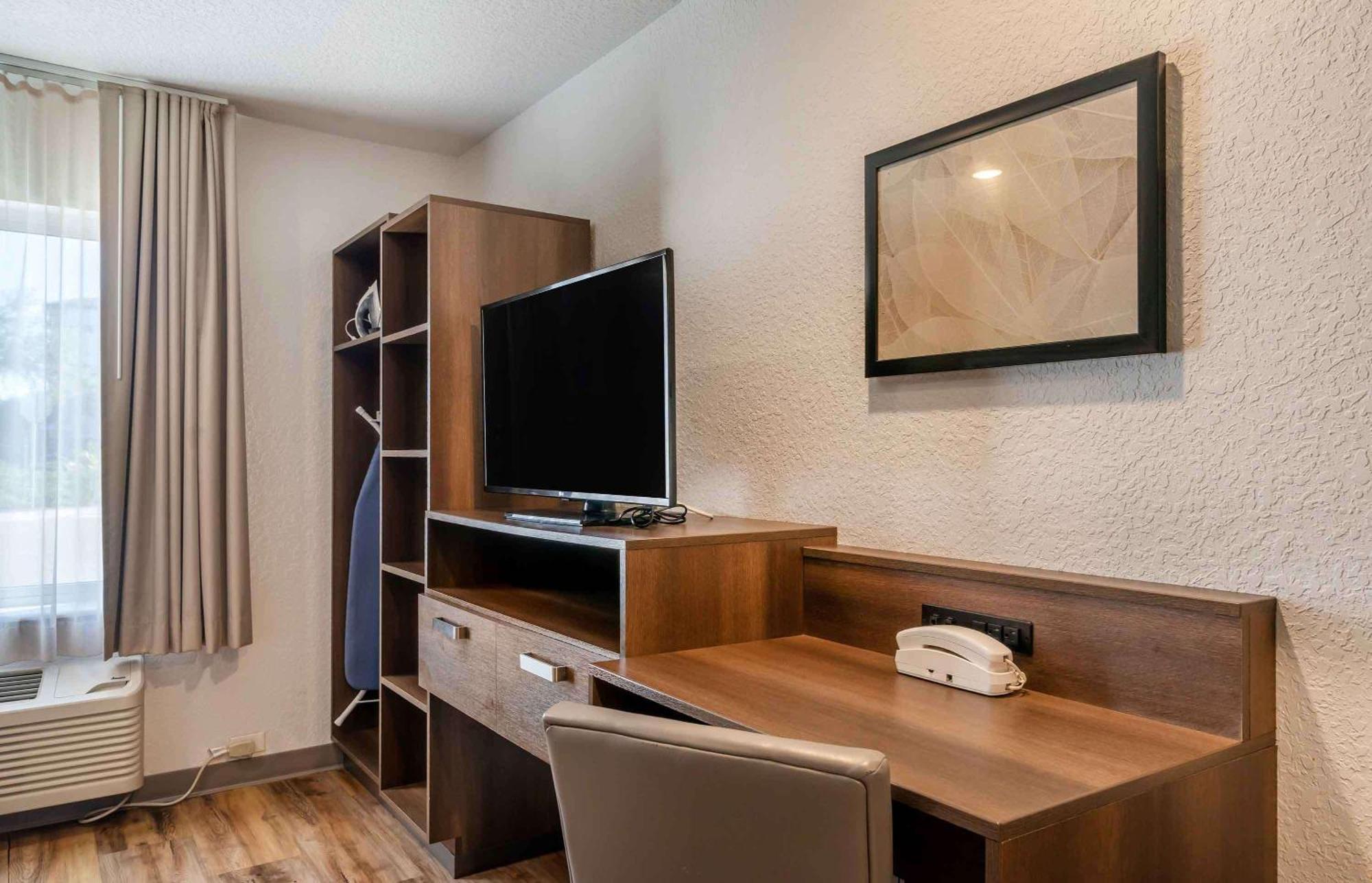 Extended Stay America Select Suites - Tampa - Brandon - East Heartland Luaran gambar