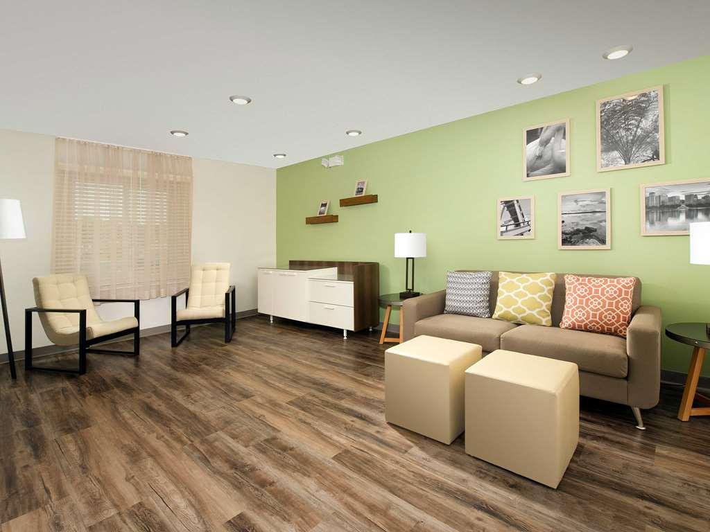 Extended Stay America Select Suites - Tampa - Brandon - East Heartland Dalaman gambar